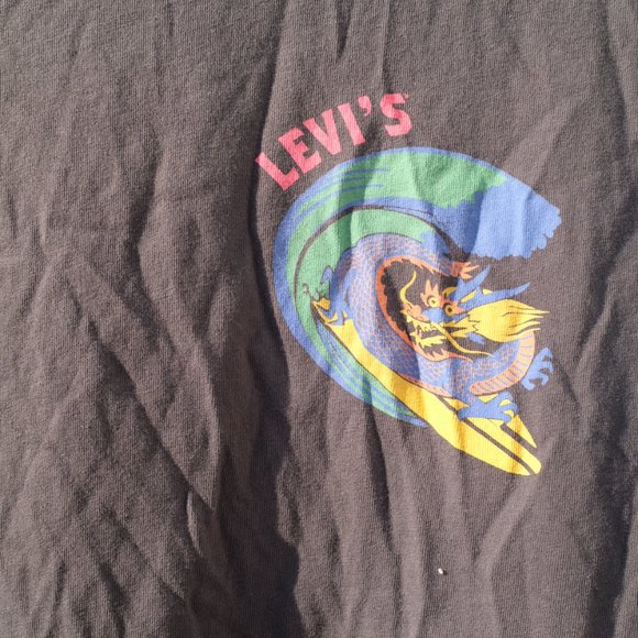 Levi's Short Sleeve T-Shirt - Picture 2 of 3